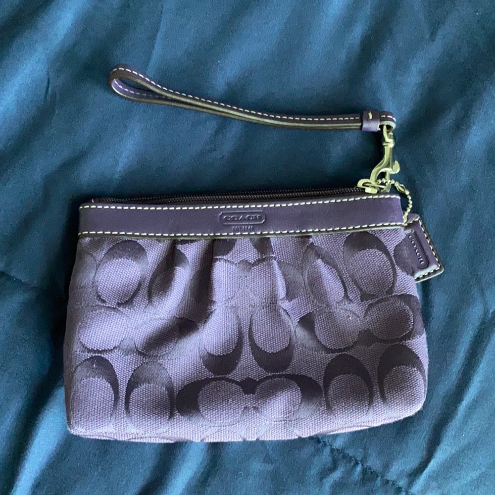 EUC Coach Wristlet